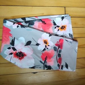 Fabletics floral print cropped leggings